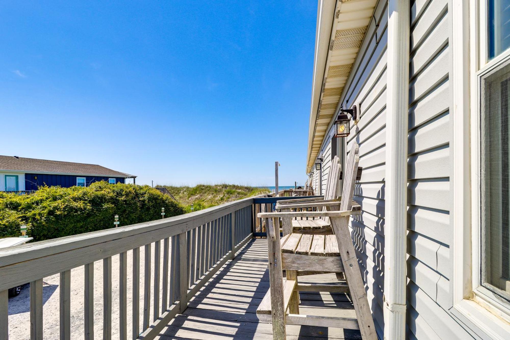 Oak Island Condo With Ocean View Steps To Beach! Exterior foto